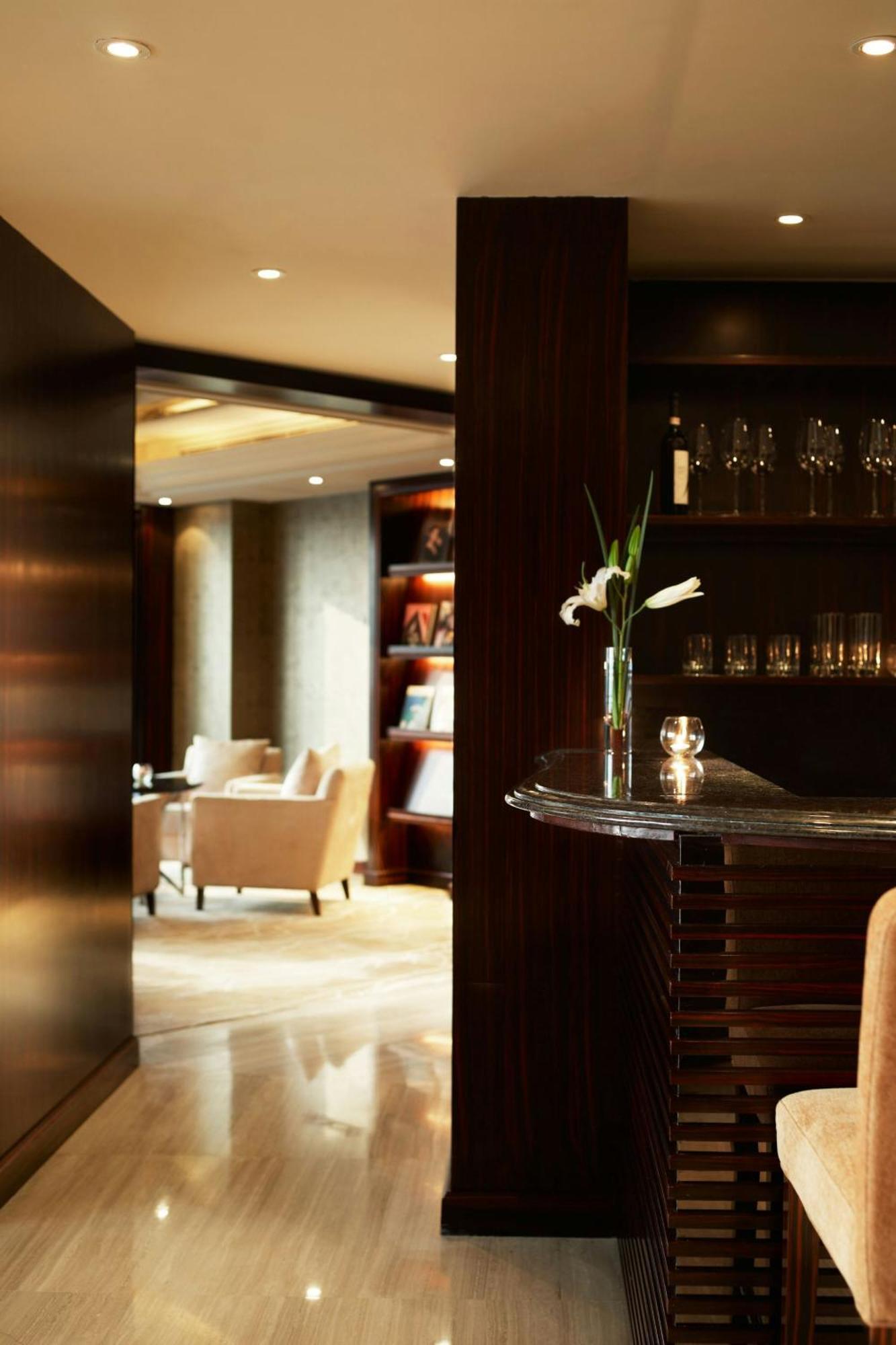 Sheraton Shenzhen Futian Hotel Esterno foto